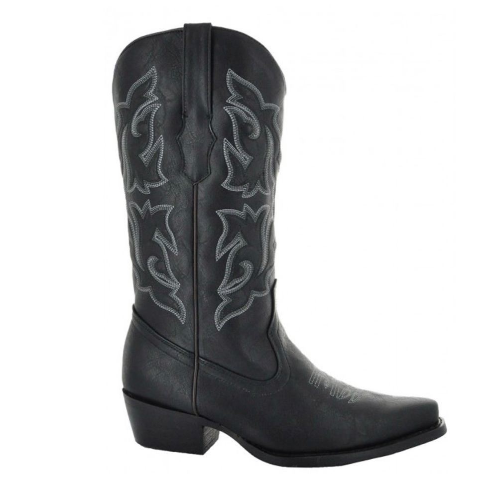 Country Love Pointed Toe Women’s Black Cowboy Boots Size 6